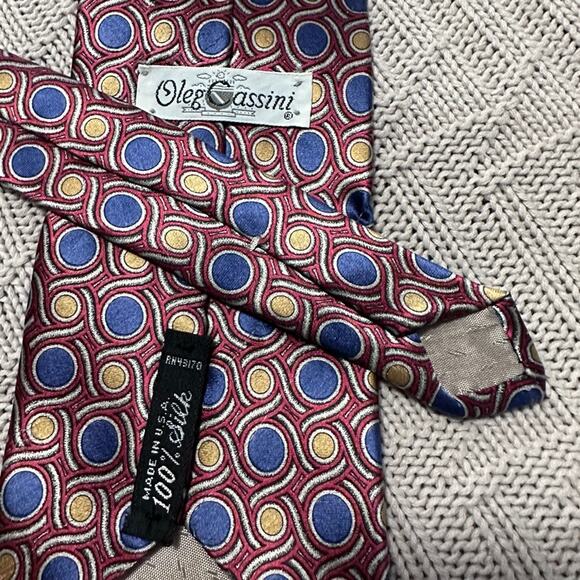 Oleg Cassini Ties for Men - Vestiaire Collective Vintage Oleg Cassini metallic blue and yellow circle geometric silk tie